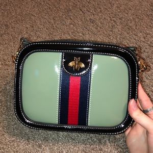 Small Green Gold Bee crossbody